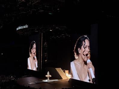 Rosalía diviniza Madrid por Semana Santa
