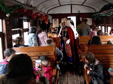 Además, podrán entregar sus cartas y contar sus deseos al Paje Real, que viajará en el tren en nombre de sus Majestades de Oriente.