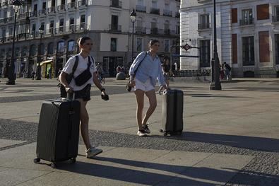 Sólo en junio, los visitantes internacionales dejaron en la ciudad 1.860,65 millones de euros, un 7,3 % más que en junio del año anterior.