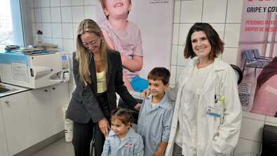 Arranca la vacunación contra la gripe y la COVID
