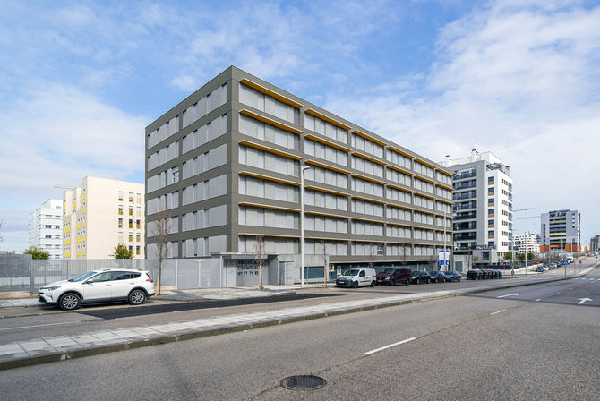 De las 199 viviendas sorteadas en Vicálvaro, 196 pertenecen a dos de las nuevas promociones que la Empresa Municipal de la Vivienda y Suelo de Madrid ha construido en El Cañaveral (Cañaveral 5 y Cañaveral 12).