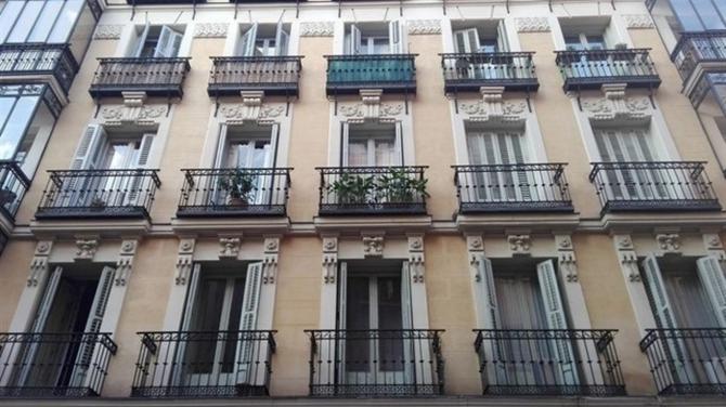 La ministra de Vivienda, Isabel Rodríguez, aboga por la regulación de las VUT y el fin de las ilegales