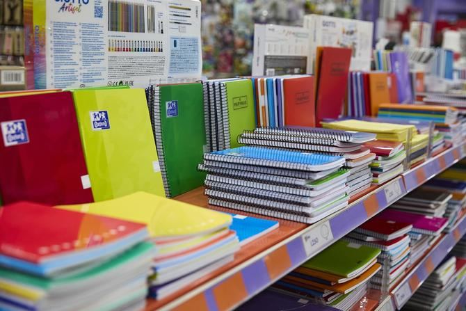 Los madrileños gastarán en la 'vuelta al cole' de 2025 una medida de 497 euros, un 45% más que el desembolso promedio que se realiza a nivel nacional.