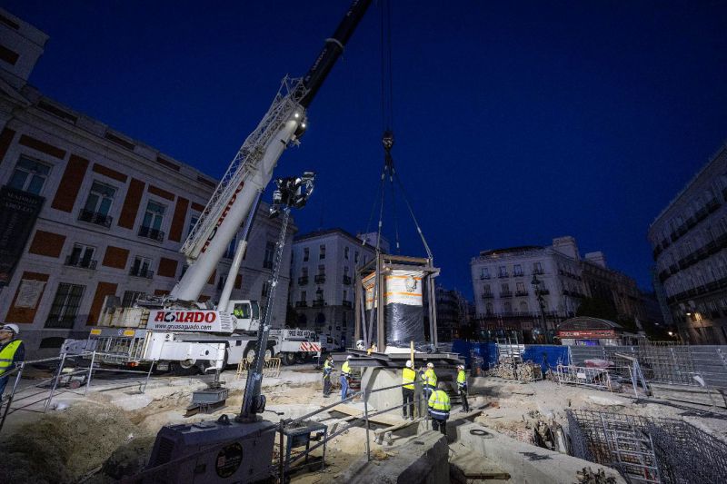 Nuevo emplazamiento de la estatua de Carlos III en la Puerta del Sol