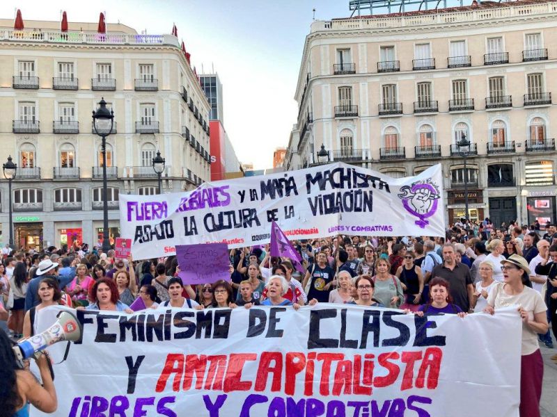 Manifestacion Madrid feminismo con Jenni Hermoso