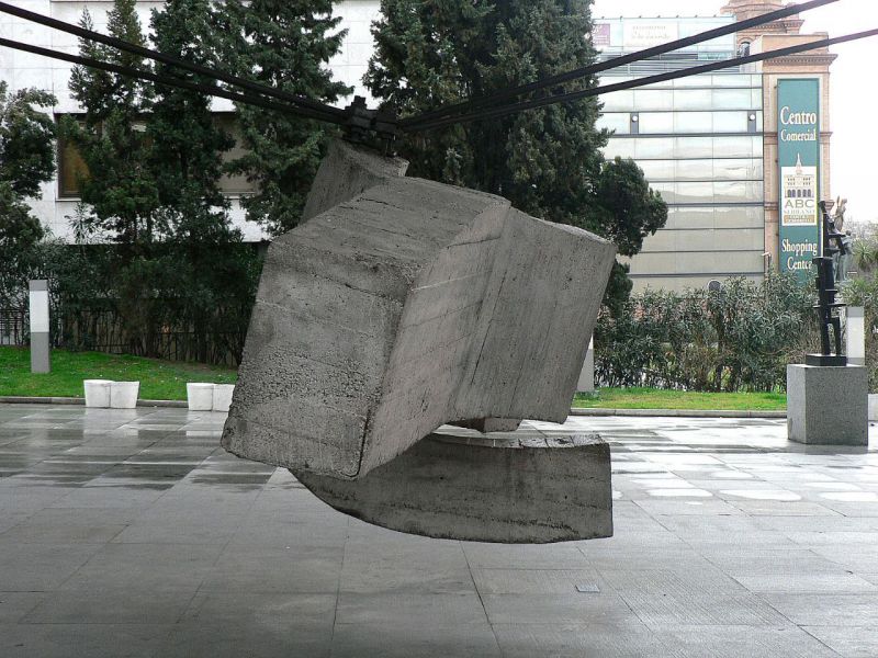 'Lugar de Encuentros III', La Sirena Varada, Eduardo Chillida 