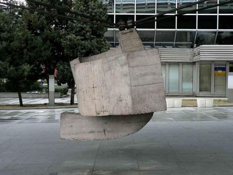 'Lugar de Encuentros III', La Sirena Varada, Eduardo Chillida 