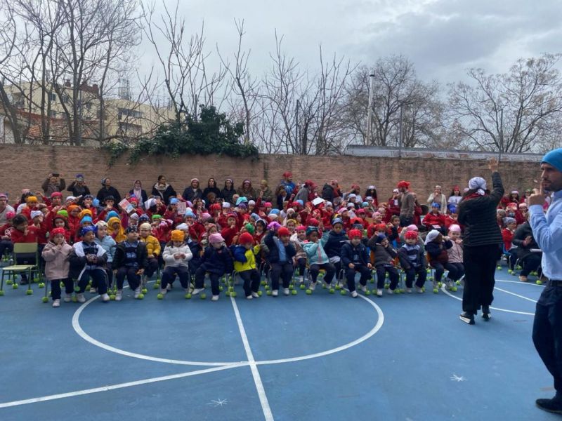 Escolares de Hortaleza, en el Día Mundial del Cáncer Infantil 