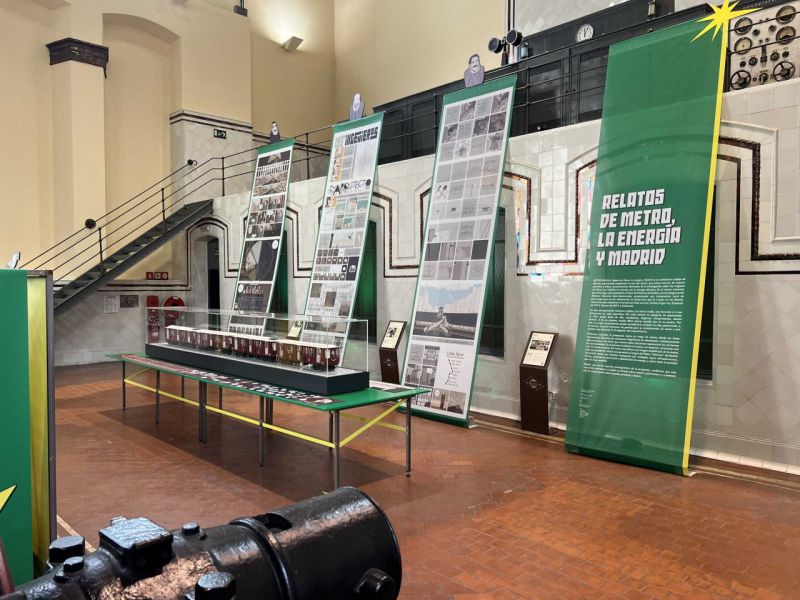 Exposición 'Metro Cómic, un viaje entre viñetas'