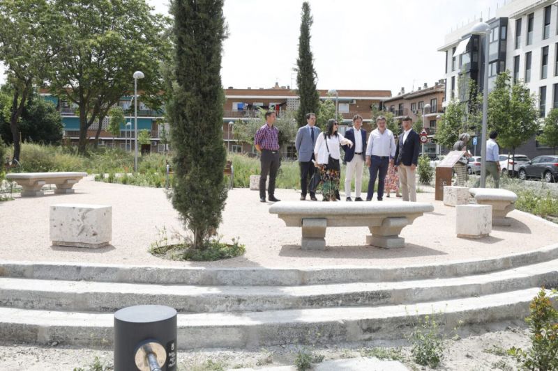 Barajas estrena un jardín con ecosistema mediterráneo