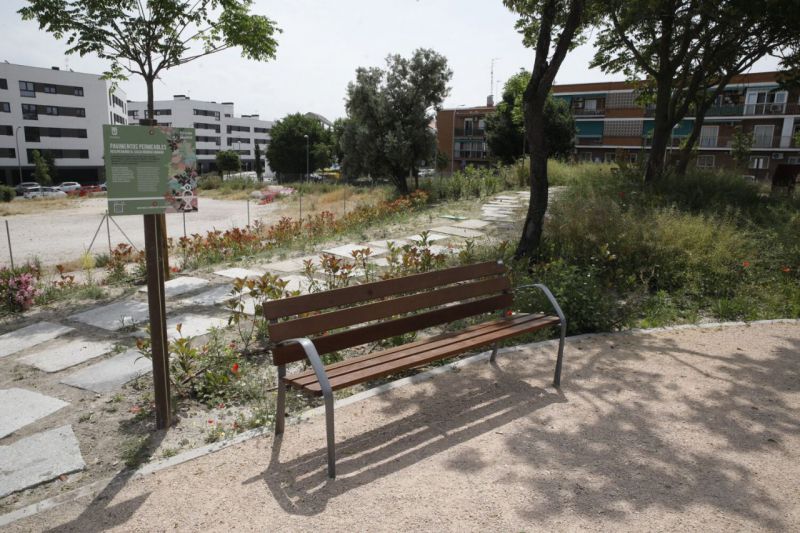 Barajas estrena un jardín con ecosistema mediterráneo