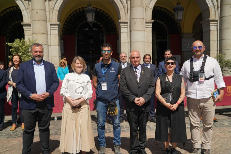 Domingo Santo tamborrada en la plaza Mayor