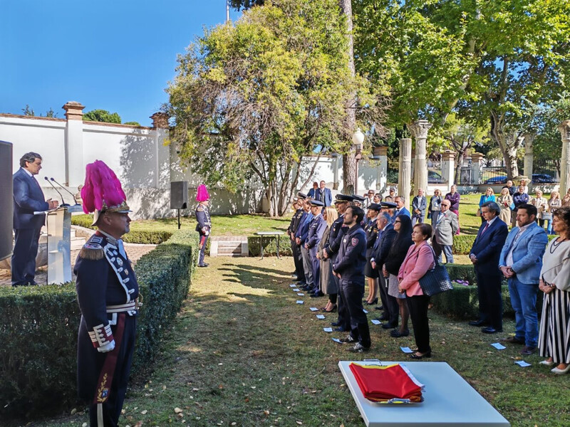 Hortaleza homenaje a la bandera Dia de la Fiesta Nacional