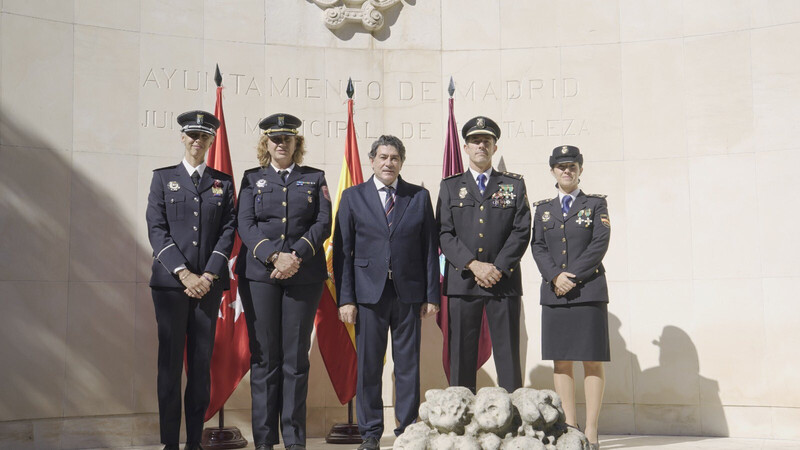 Hortaleza homenaje a la bandera Dia de la Fiesta Nacional