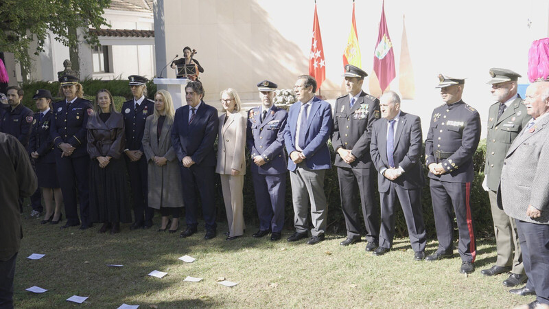 Hortaleza homenaje a la bandera Dia de la Fiesta Nacional