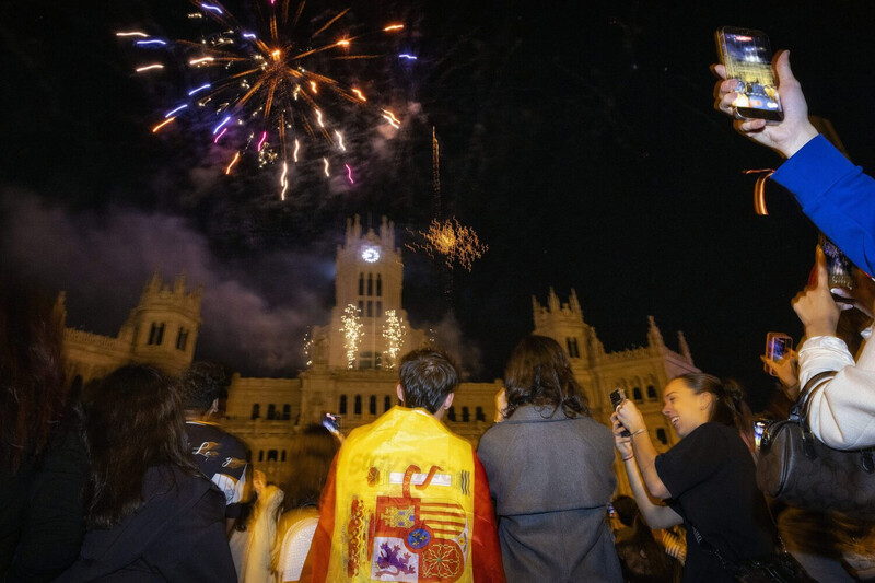 Dia de la Hispanidad espectaculo piromusical Madrid 2026