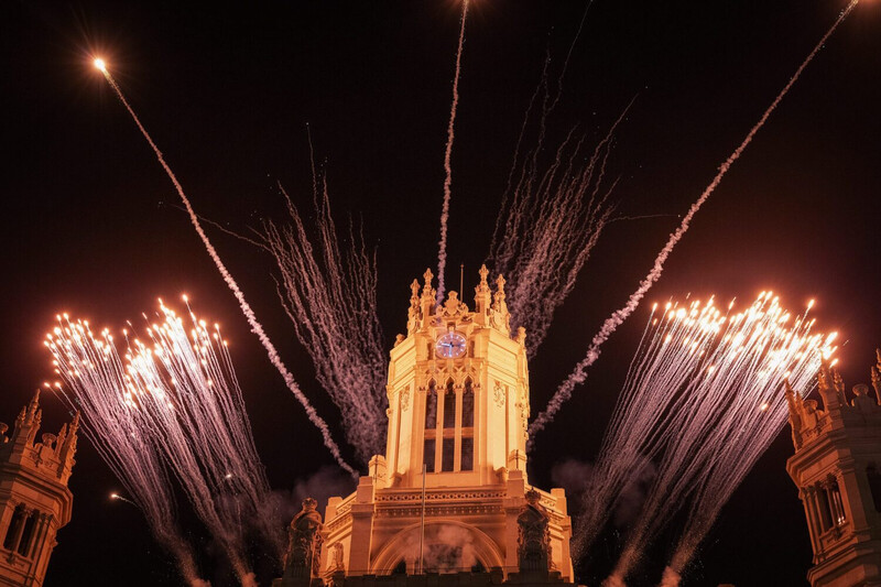 Dia de la Hispanidad espectaculo piromusical Madrid 2026